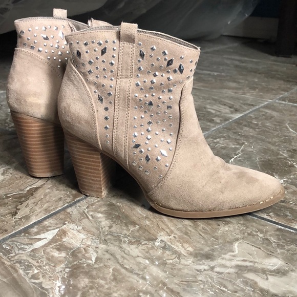 Booties - Picture 3 of 6